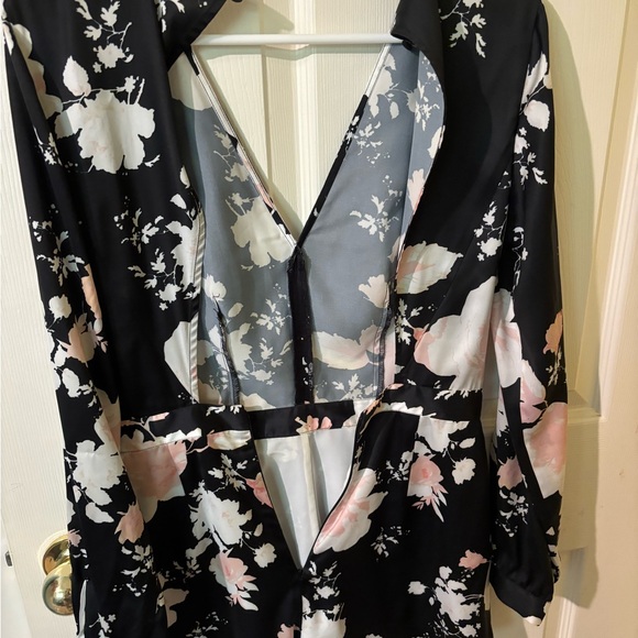 Floral romper - Picture 3 of 3